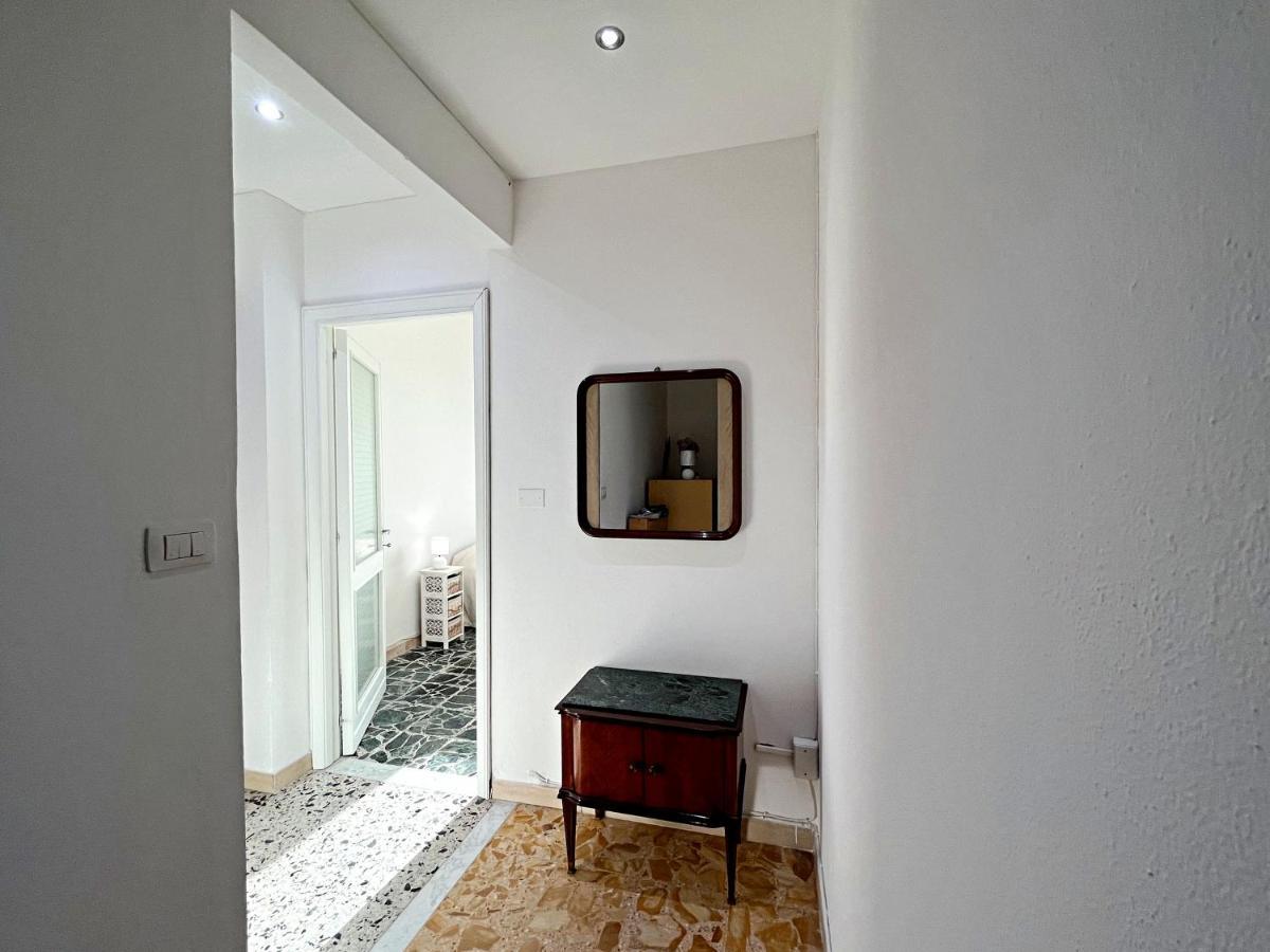C3 - Iun R5385 Hotel กาญารี ภายนอก รูปภาพ